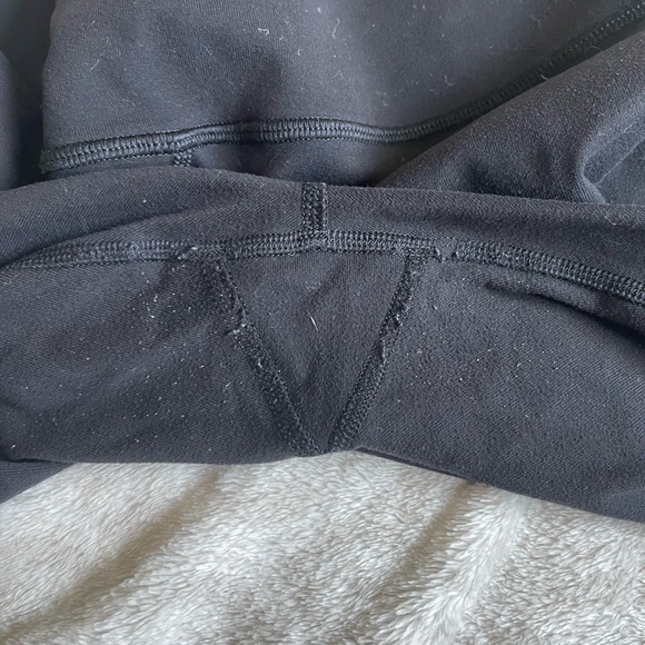 Cropped lululemon tights - Picture 3 of 3
